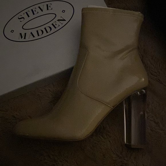 Steve Madden nude patent clear heel booties size 10 - Picture 2 of 11